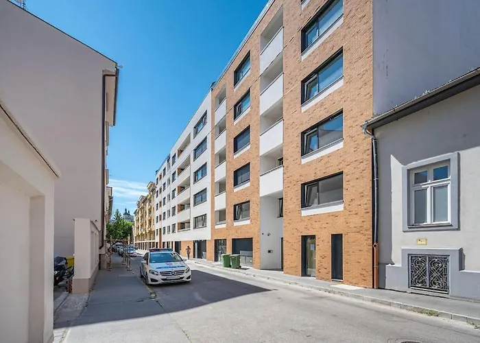 Big With Garage & Balcony & Ac & Lift Apartament Budapeszt