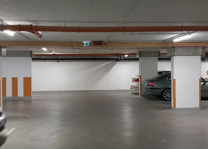 Big With Garage & Balcony & Ac & Lift Apartament