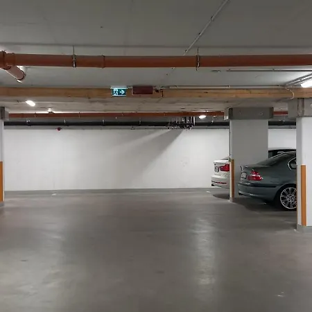 Big With Garage & Balcony & Ac & Lift Apartament
