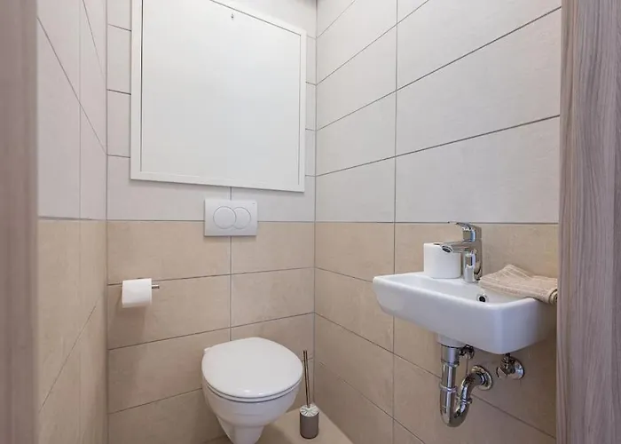 Apartament Big With Garage & Balcony & Ac & Lift *